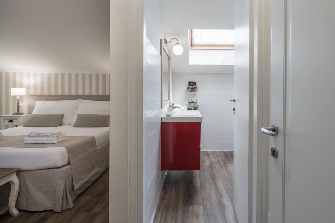 B&B L'Ulivo Fiumicino Bagian luar foto