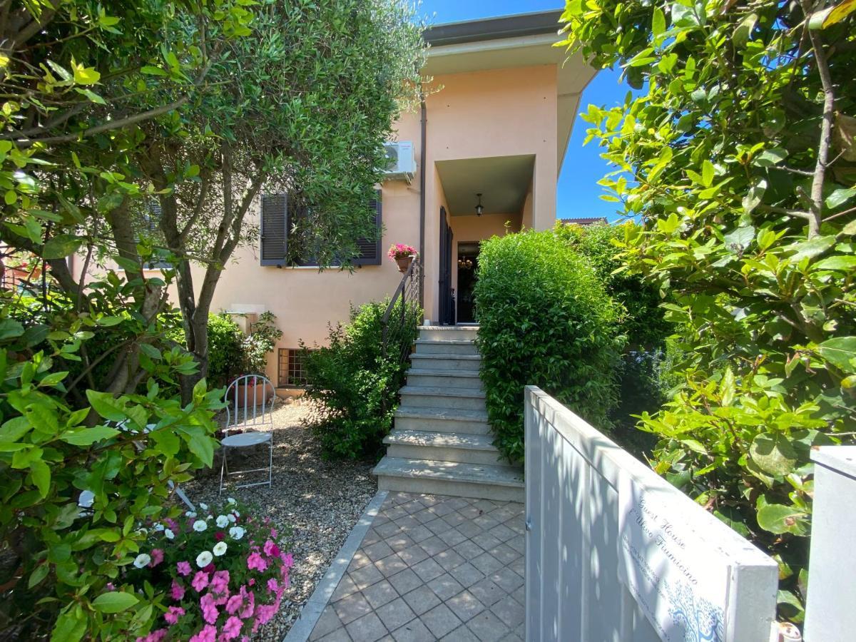 B&B L'Ulivo Fiumicino Bagian luar foto